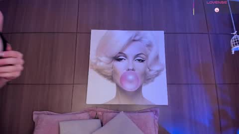    online show from April 8, 2026, 11:05 pm