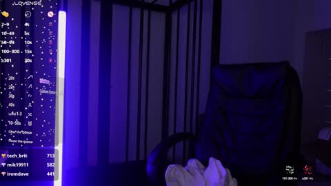 Agelina Lilly Laura online show from December 30, 2024, 3:47 am