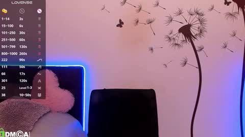 Polly online show from October 20, 2025, 1:44 pm