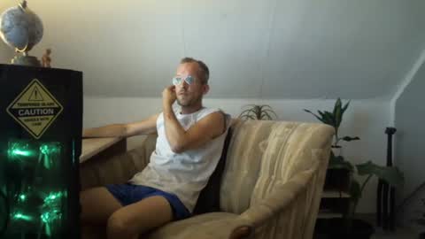 Snapshot of agin17 chatting on July 17, 2026, 8:54 am agin17 online show from July 17, 2026, 8:54 am