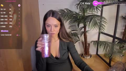 Snapshot of agnes_sky chatting on December 14, 2024, 8:40 pm Agnes online show from December 14, 2024, 8:40 pm