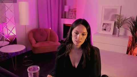 Snapshot of agnes_sky chatting on September 26, 2025, 8:40 am Agnes online show from September 26, 2025, 8:40 am