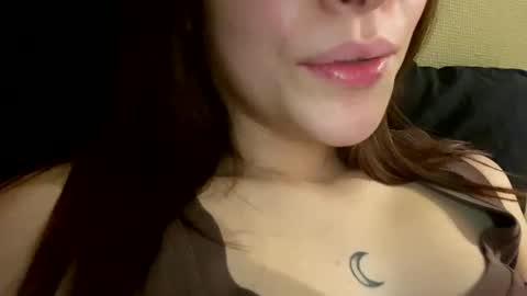 Agnes online show from December 22, 2025, 10:51 pm