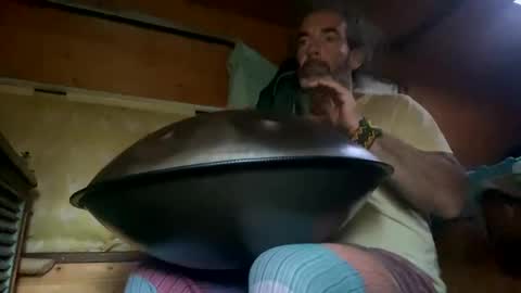 Snapshot of aguacateman7 chatting on March 8, 2025, 6:05 pm Juan online show from March 8, 2025, 6:05 pm