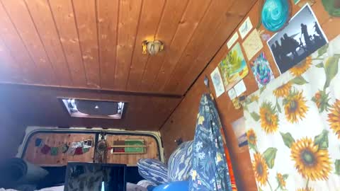 Snapshot of aguacateman7 chatting on March 11, 2025, 10:29 am Juan online show from March 11, 2025, 10:29 am