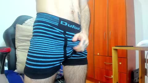 Agustin online show from December 12, 2024, 11:58 pm