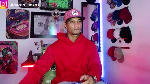 Aharon  Zamora online show from January 7, 2025, 2:42 am