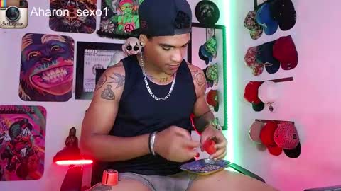 Aharon  Zamora online show from January 19, 2025, 2:47 am