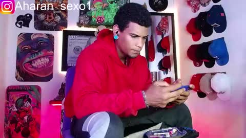 Aharon  Zamora online show from February 5, 2025, 3:23 am