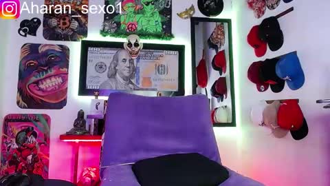 Aharon  Zamora online show from February 11, 2025, 3:29 am