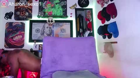 Aharon  Zamora online show from February 27, 2025, 7:01 am