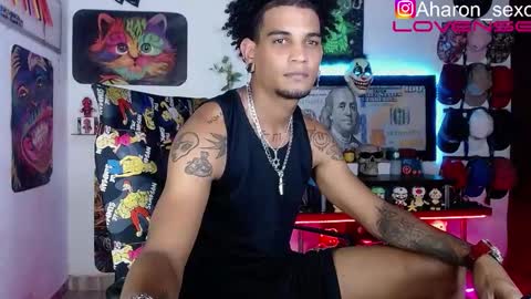 Aharon  Zamora online show from October 24, 2025, 1:24 am