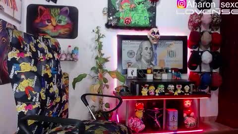 Aharon  Zamora online show from October 28, 2025, 1:31 am