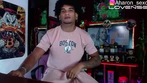 Aharon  Zamora online show from November 3, 2025, 3:08 am