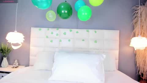 Snapshot of ahincale chatting on March 18, 2026, 11:46 am AHINOA online show from March 18, 2026, 11:46 am