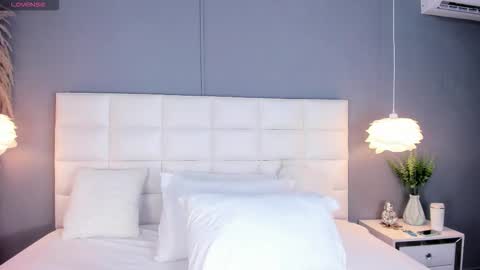 Snapshot of ahincale chatting on March 28, 2026, 11:43 am AHINOA online show from March 28, 2026, 11:43 am