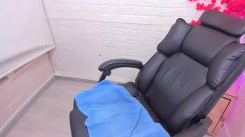 Ahisha online show from December 13, 2025, 8:36 pm