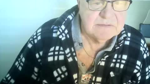 Snapshot of ahmole chatting on December 16, 2024, 10:40 am Ole online show from December 16, 2024, 10:40 am