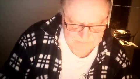 Snapshot of ahmole chatting on March 10, 2025, 12:29 am Ole online show from March 10, 2025, 12:29 am