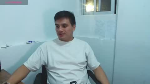 Snapshot of ahntony__69 chatting on June 21, 2026, 5:54 am ahntony 69 online show from June 21, 2026, 5:54 am