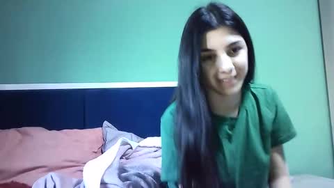 Selena online show from January 2, 2025, 9:43 am