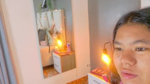 Snapshot of ahslyevans__ chatting on April 10, 2026, 11:37 am AHSLY online show from April 10, 2026, 11:37 am