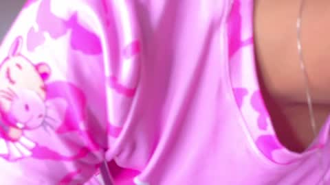 Snapshot of ahslyevans__ chatting on May 2, 2026, 8:08 am AHSLY online show from May 2, 2026, 8:08 am