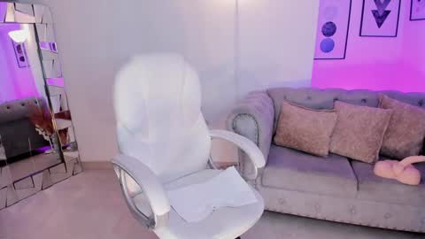 AIDA ADAMS online show from December 16, 2024, 10:03 pm