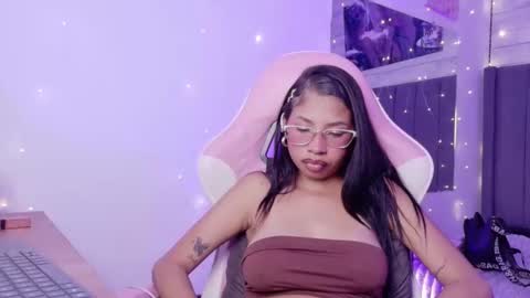 Snapshot of aida_princess chatting on June 11, 2026, 12:32 am Aida online show from June 11, 2026, 12:32 am