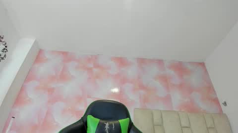 karoline  online show from January 15, 2026, 8:45 pm