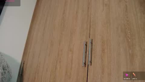 Aida  online show from December 16, 2025, 11:37 am