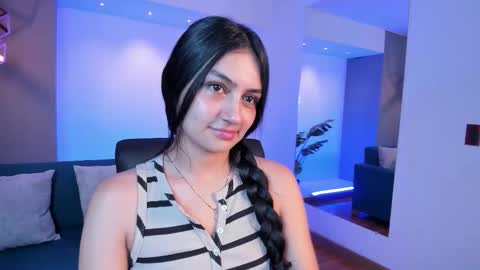 aidajoness online show from November 17, 2025, 11:49 am