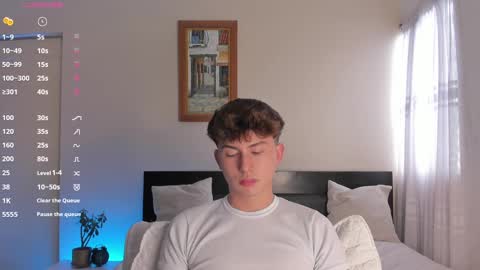 Snapshot of aidan_hale chatting on December 17, 2024, 8:21 pm A H online show from December 17, 2024, 8:21 pm