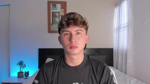 Snapshot of aidan_hale chatting on December 22, 2024, 10:04 pm A H online show from December 22, 2024, 10:04 pm