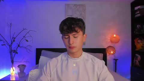 Snapshot of aidan_hale chatting on February 21, 2025, 4:40 am A H online show from February 21, 2025, 4:40 am