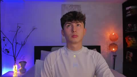 Snapshot of aidan_hale chatting on February 24, 2025, 3:02 am A H online show from February 24, 2025, 3:02 am