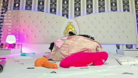 aidasina online show from January 21, 2025, 2:11 am