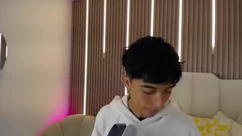 Aiden online show from February 20, 2026, 12:49 pm