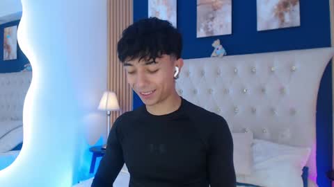 Snapshot of aiden_rivers_ chatting on April 10, 2026, 12:54 pm Aiden online show from April 10, 2026, 12:54 pm