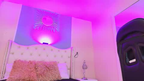 aiden_royce online show from September 24, 2025, 3:32 am