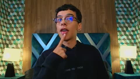 aiden_royce online show from October 10, 2025, 4:00 am