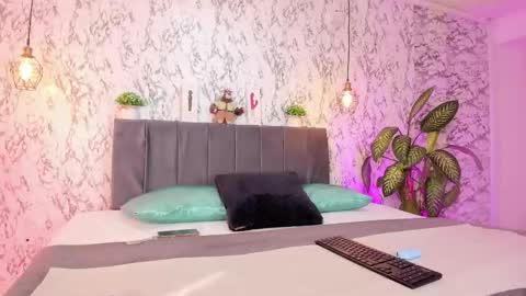 AIHNOA online show from October 11, 2025, 12:58 pm