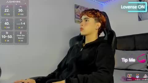 Aiden  online show from September 22, 2025, 12:07 pm