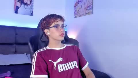 Aiden  online show from October 3, 2025, 12:02 pm