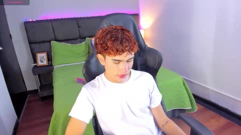 Aiden  online show from December 18, 2025, 12:44 pm