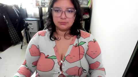 Catalina online show from November 24, 2025, 3:56 pm