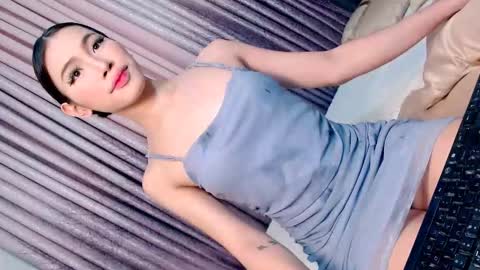 aiko_pleasure online show from October 12, 2025, 12:26 pm