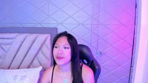 AikoLee online show from September 30, 2025, 7:13 am