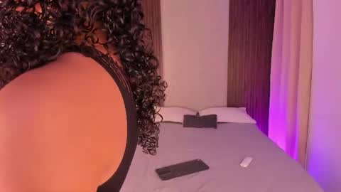 ailann_1 online show from July 28, 2026, 8:01 pm