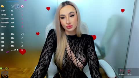 Allie  online show from February 6, 2025, 5:14 am